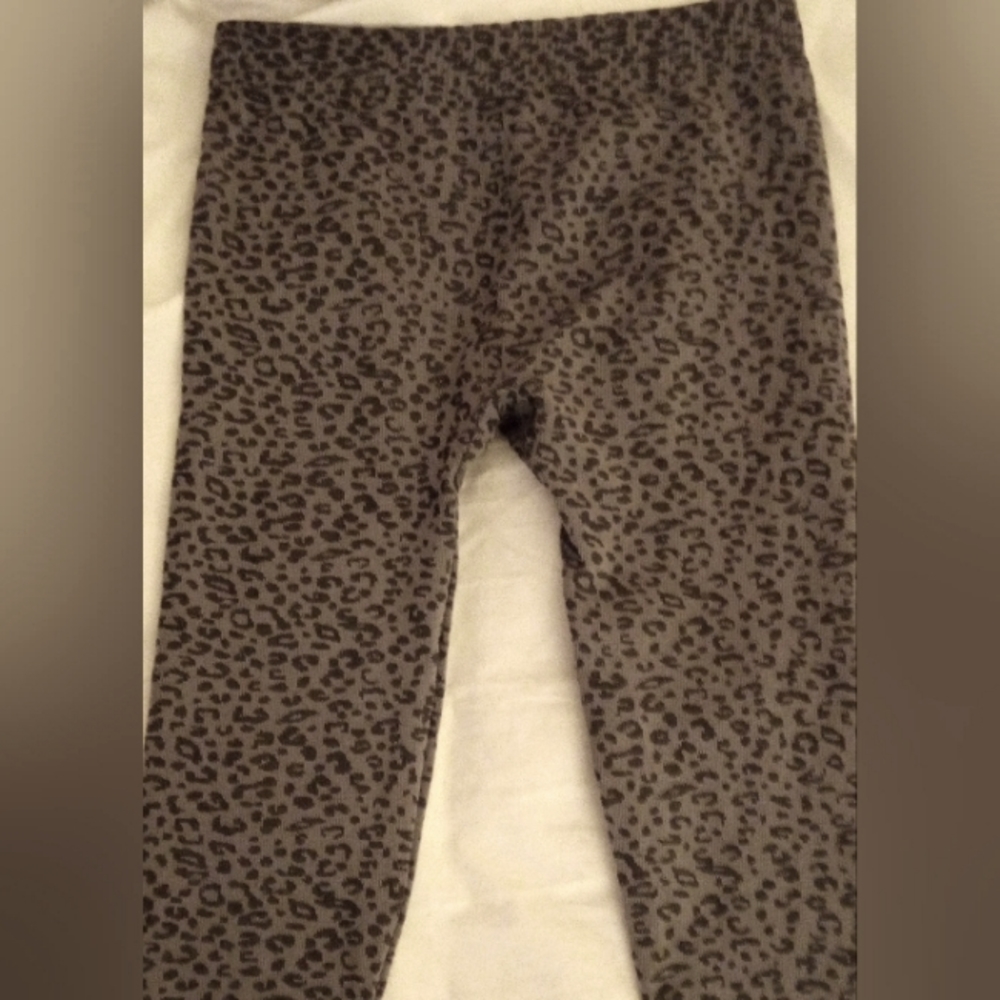 Buckle - BKE cheetah stretch tights/leggings. Size sm/med.